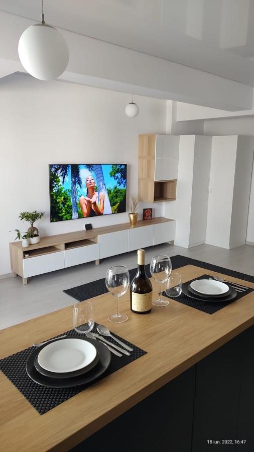 Van Studio Navodari Ngoại thất bức ảnh