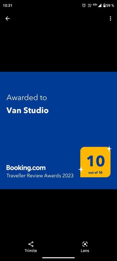 Van Studio Navodari Ngoại thất bức ảnh